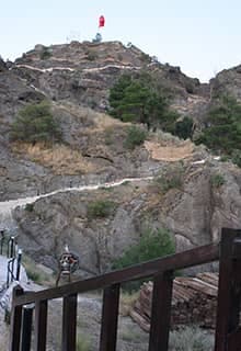 Kandiber Castle was built on the natural rock at the northern edge of Kızılırmak in the Osmancık district center. There is a second gate in the castle, which da